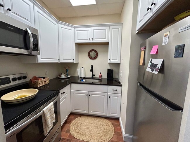 Photo - 163 Water, B-2