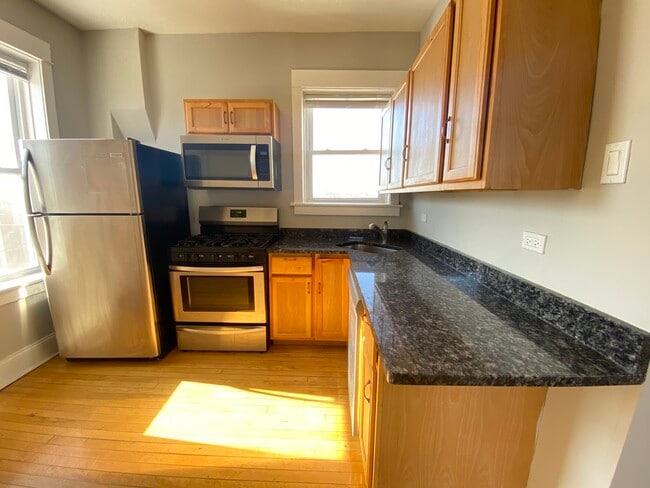 Photo - 1350 N Keeler Ave