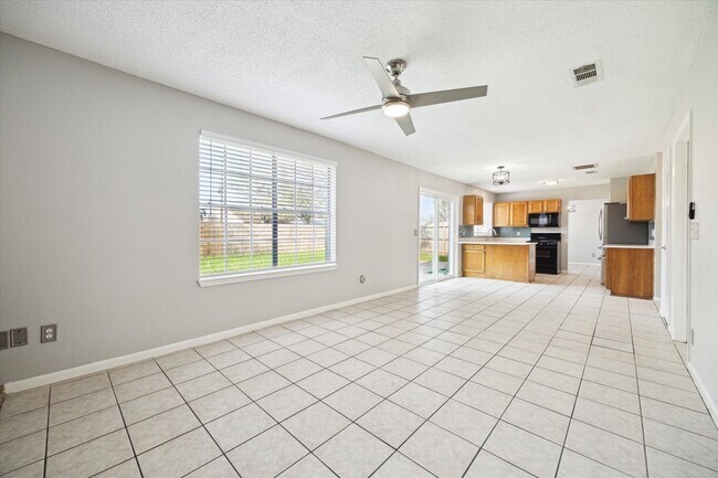 Photo - 18102 Brooknoll Dr