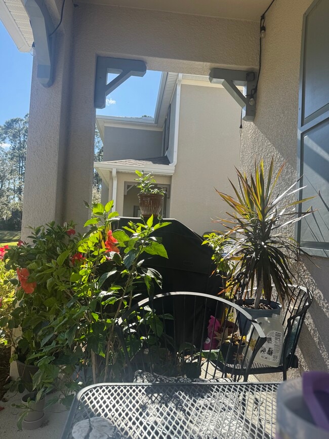 Photo - 1690 Coulter Ln