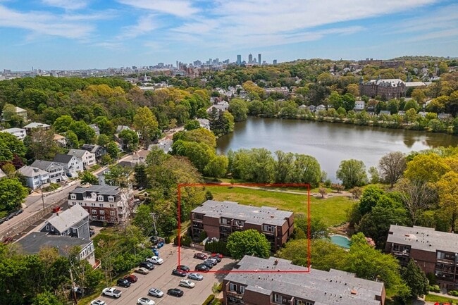 Photo - 140 Kenrick St Unidad 21