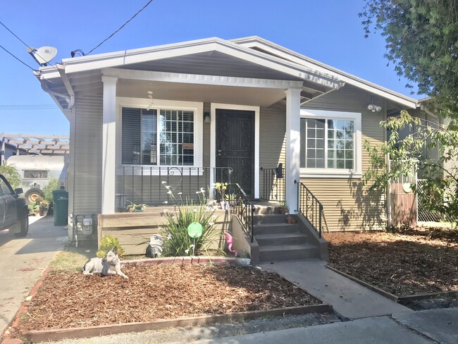 Building Photo - 1151 60th Ave