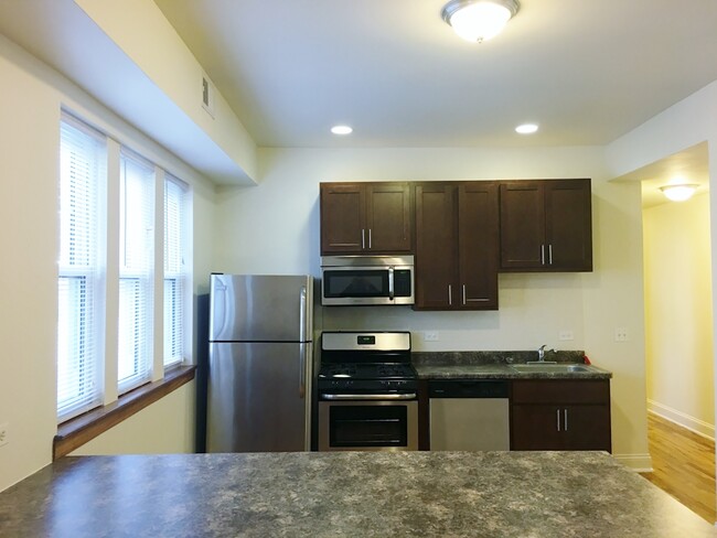 Photo - 4450 N Sheridan Rd Condominio Unidad 4450-2