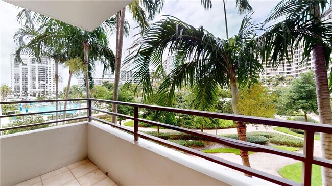 Photo - 2500 Parkview Dr Unit 417