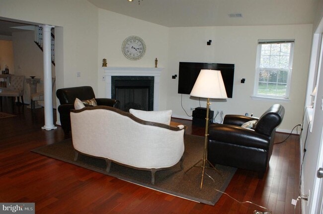 Photo - 204 Conestoga Rd