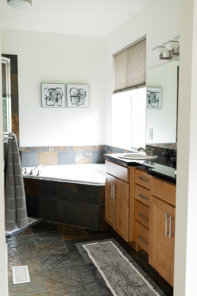 Photo - Draper Home - Annie