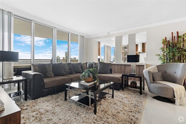 Building Photo - 848 Brickell Key Dr Unit 3905 Rental