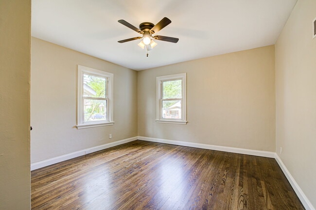 Photo - 1032 Charleville Ave