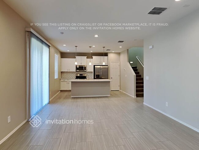 Photo - 10814 W Taylor St