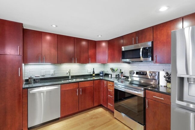 Photo - 110 1st Ave NE