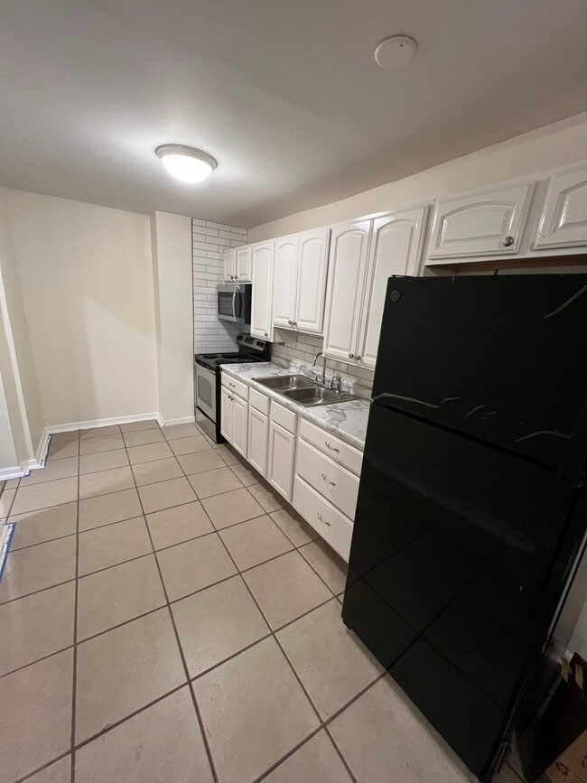 Photo - 737 N Central Ave