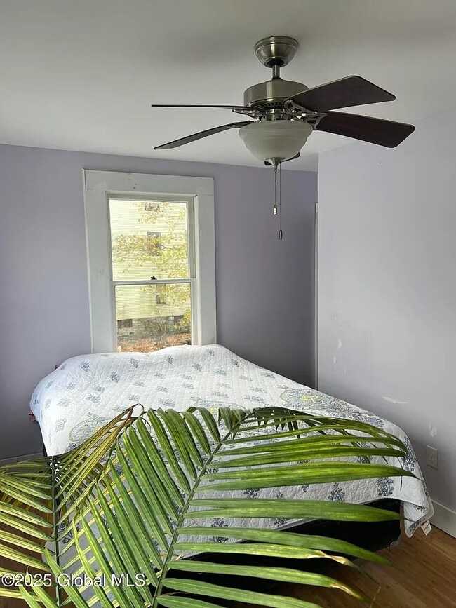 Photo - 21 Willett St