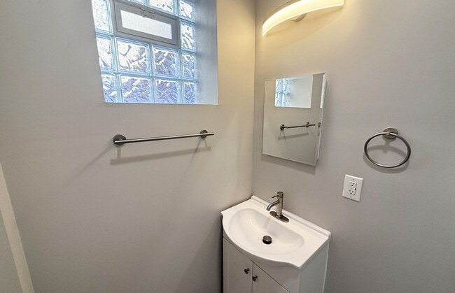 Photo - 2724 Jefferson Ave Unidad 2724-03