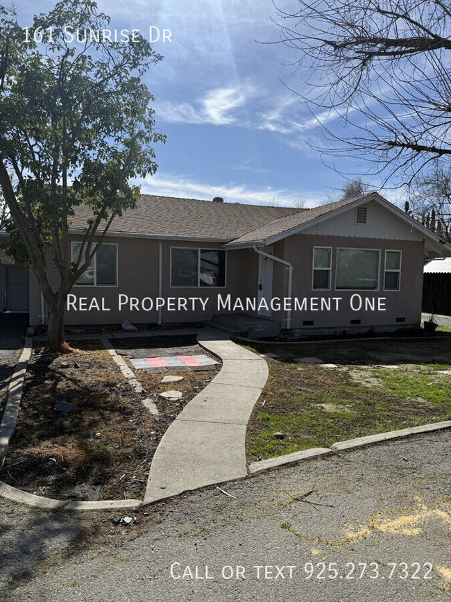 Photo - 161 Sunrise Dr