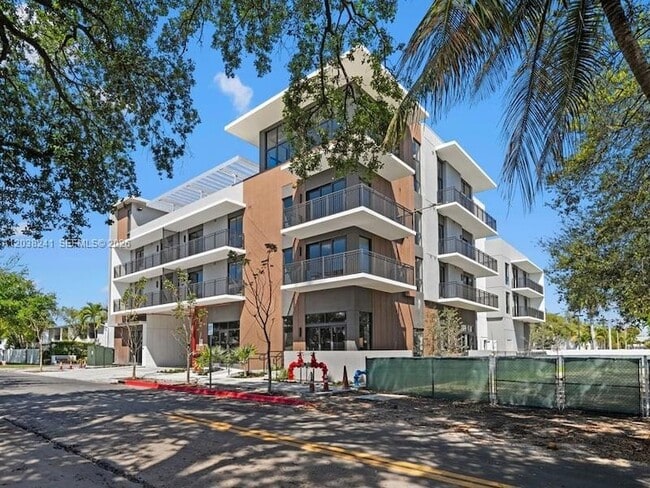 Photo - 2479 NE 192 St Unidad 308