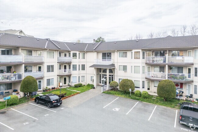 Photo - Bridgeport Manor