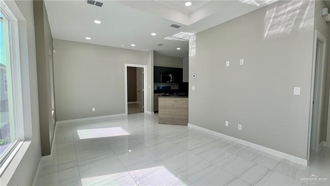 Photo - 21 Northwestern Ave Unit 2