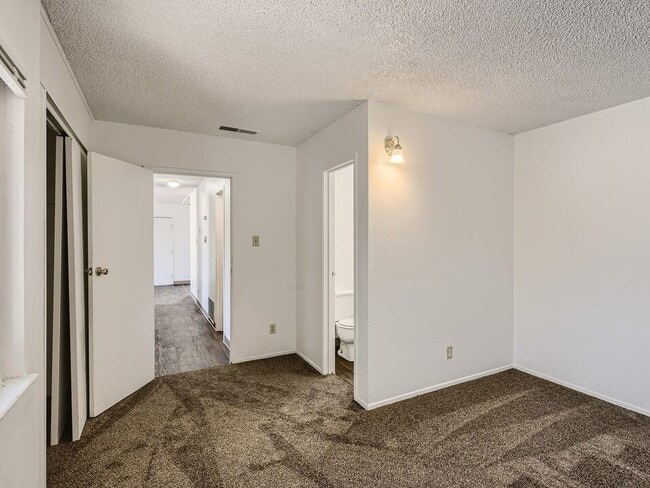 1, 2, 3, and 4 Bedroom Floorplans!