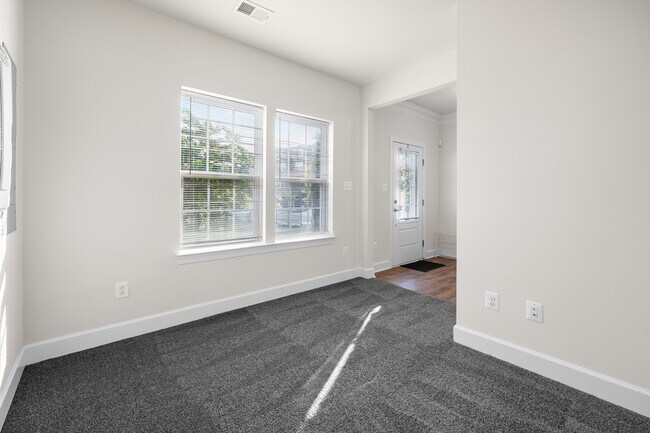 Photo - 2962 Chalkstone Pl