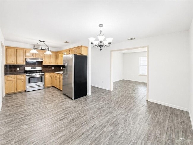 Photo - 11 Ibis Ave