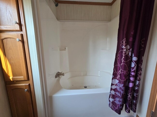 Photo - 620 Sinclair Ln