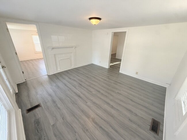 Photo - Charming, spacious 3-Bedroom Home in Central Columbia