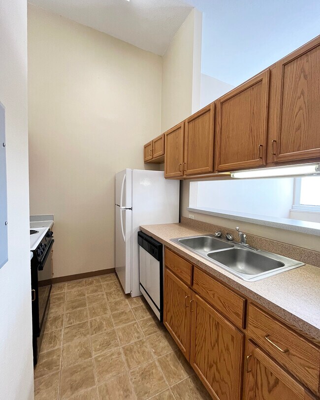 Photo - Stonehouse Apartments