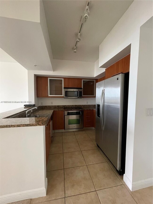 Photo - 888 Douglas Rd Unit PH13