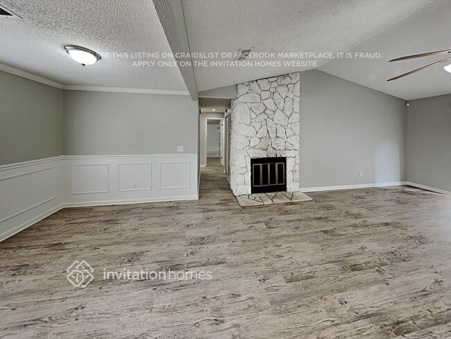 Photo - 10393 Arrow Lakes Dr E