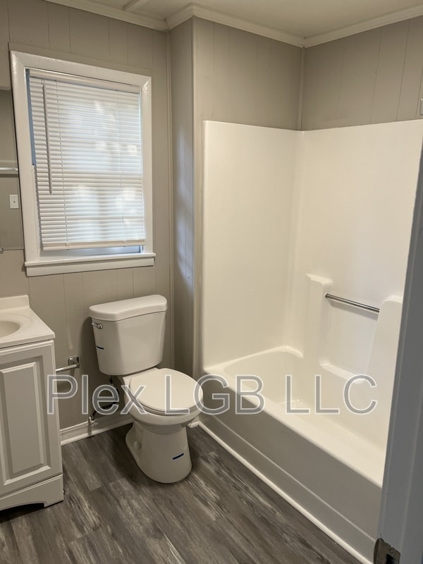 Photo - 206 1/2 East Crovat Street