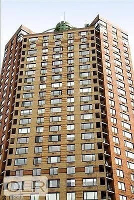 377 Rector Pl Unit 13H