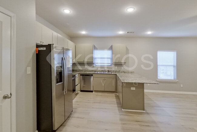 Photo - 2216 Perry St