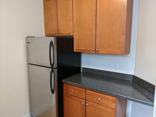 Photo - 914 Crain St Unit B-3S