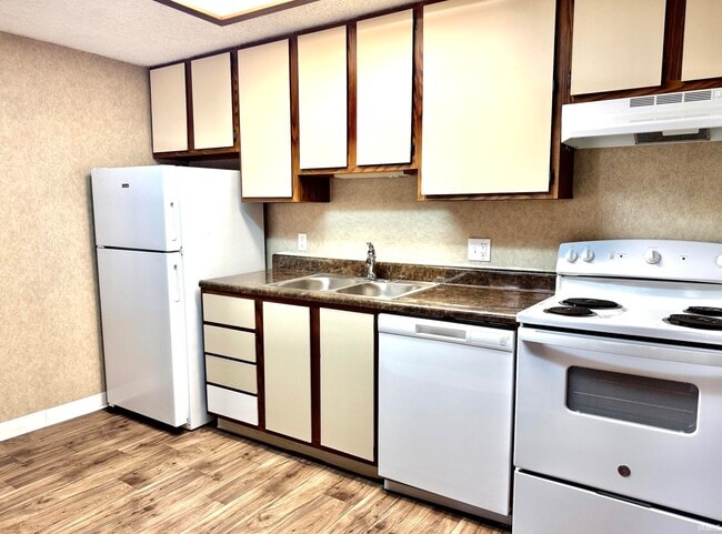 Photo - 2302 S Brandon Ct
