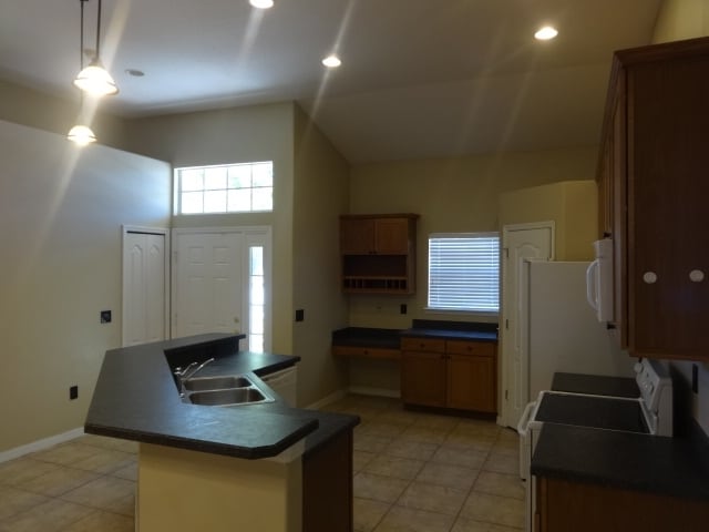 Photo - 2395 Key Ave