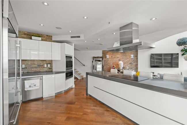 Photo - 60 SW 13th St Unit 4616