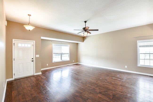 Photo - 3627 Fox Tail Dr