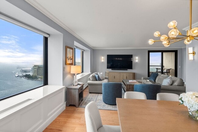 Building Photo - 65 E India Row Unit 27F