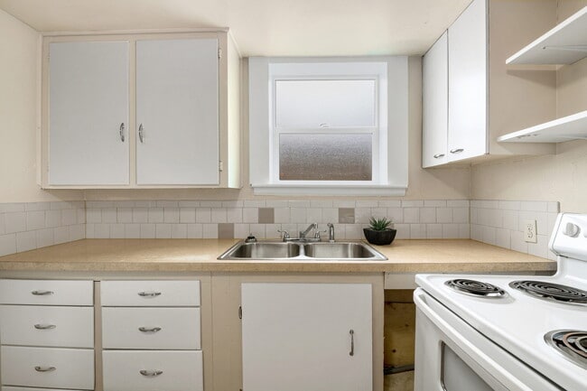 Photo - 715 14th St Unit 5