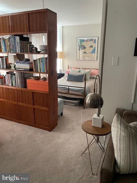 Building Photo - 5340 Holmes Run Pkwy Unit 1006 Rental