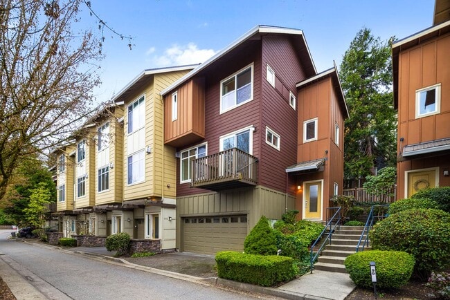 Building Photo - 93 Cougar Ridge Rd NW