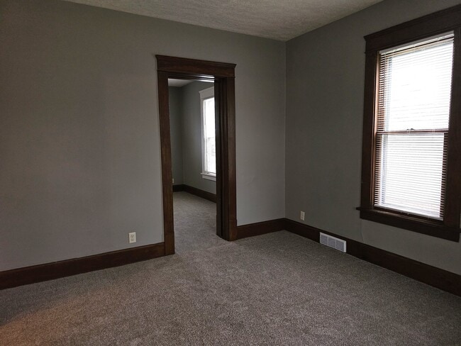 337 W Columbia St Unit 337