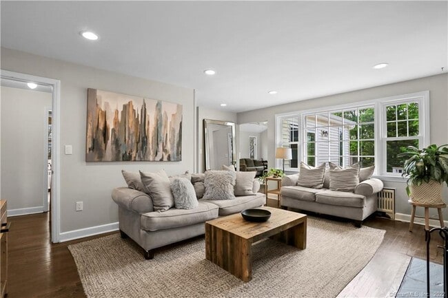 Building Photo - 80 Ridgewood Ave