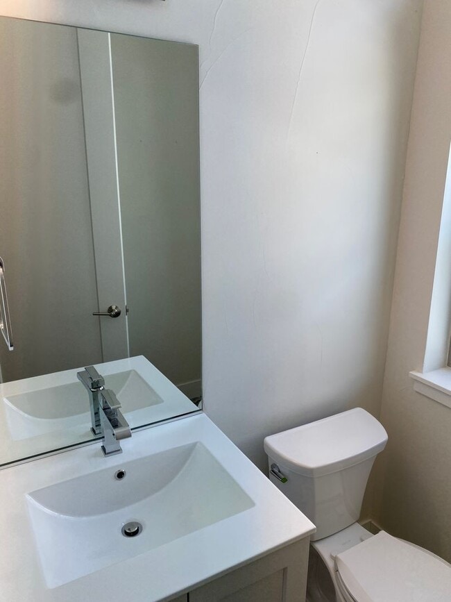 Photo - 4040 W 16th Ave