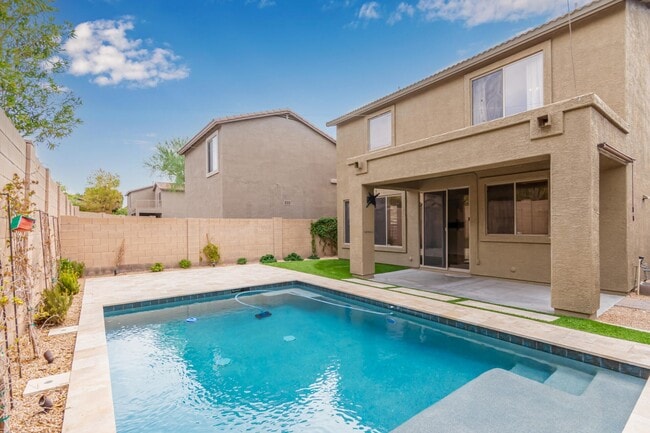 Building Photo - 2626 W Florentine Rd