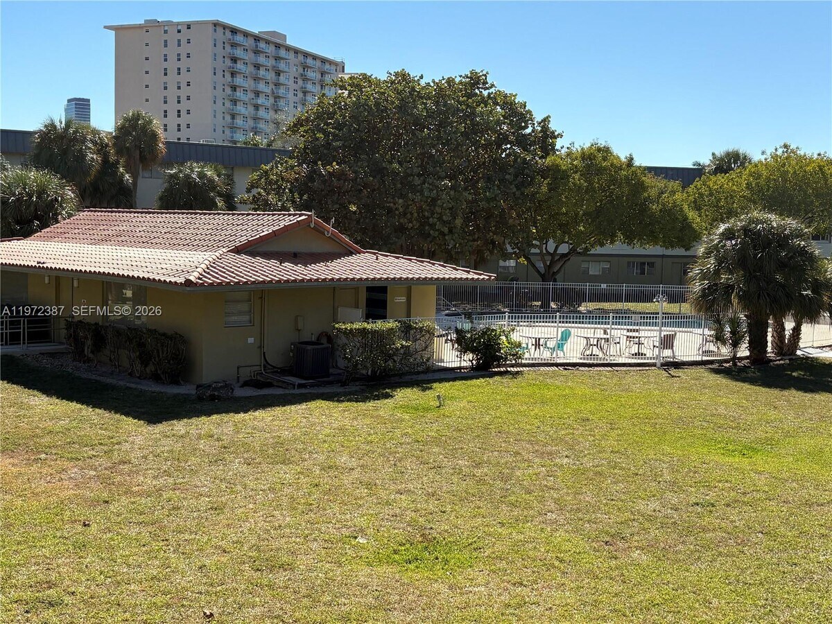 Photo - 270 Layne Blvd Unit 211