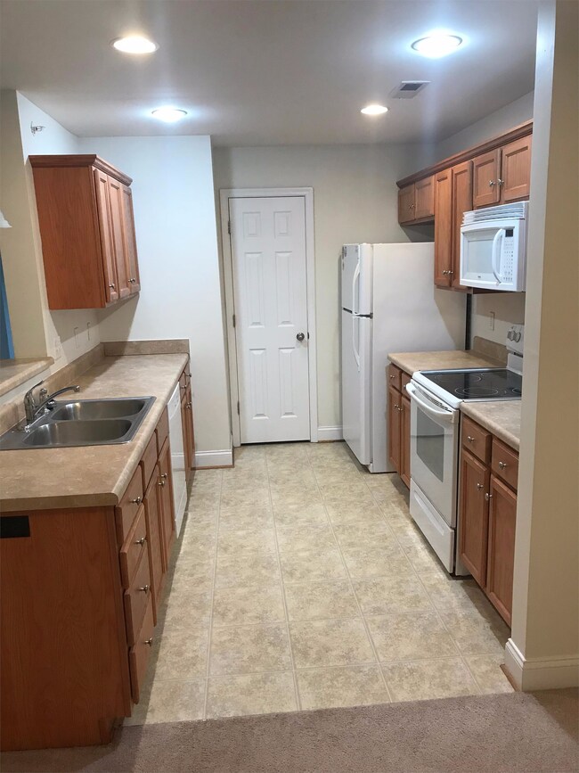 Photo - 205 Capital St