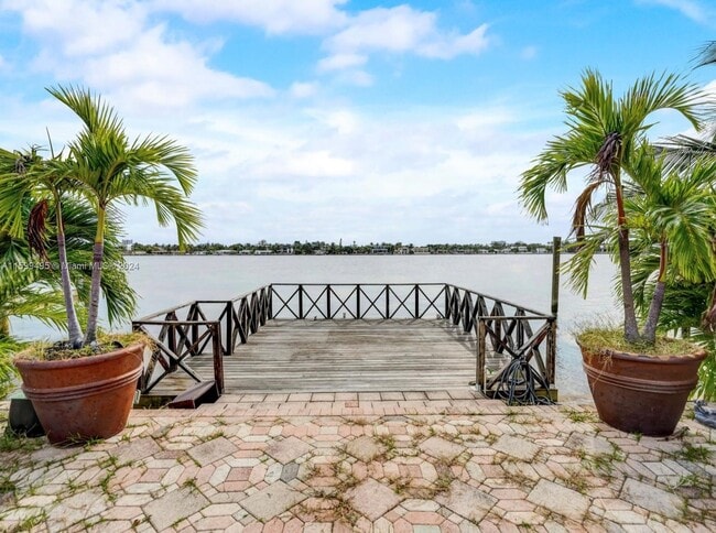 Photo - 1520 Stillwater Dr