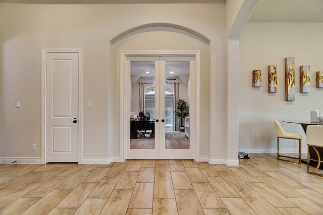 Photo - 10710 Balivcar Ct