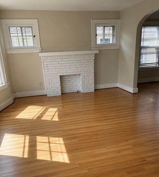 Photo - 15 Hamilton Dr Unit Ham Upper